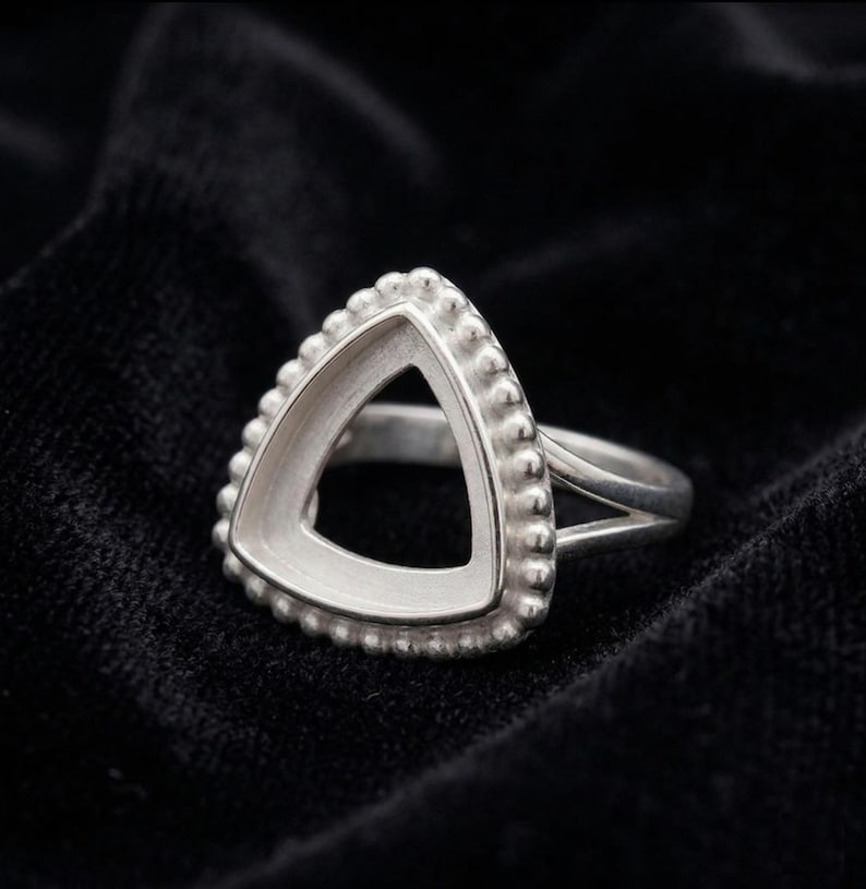 925 Sterling Silver 4mm to 25mm Trillion Blank Bezel Designer Ring DIY Settings Breastmilk/Keepsake, Good for Resin & Ashes Work, Handmade Memorial Ring