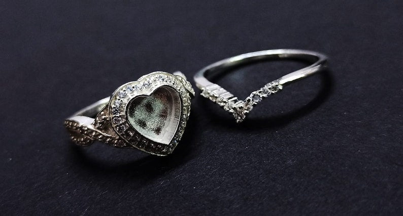 925 Sterling Solid Silver 8mm Heart Shape Halo (SET) Ring with Zircon, Good for Resin & Ashes Work. Any Color Zircon Available.