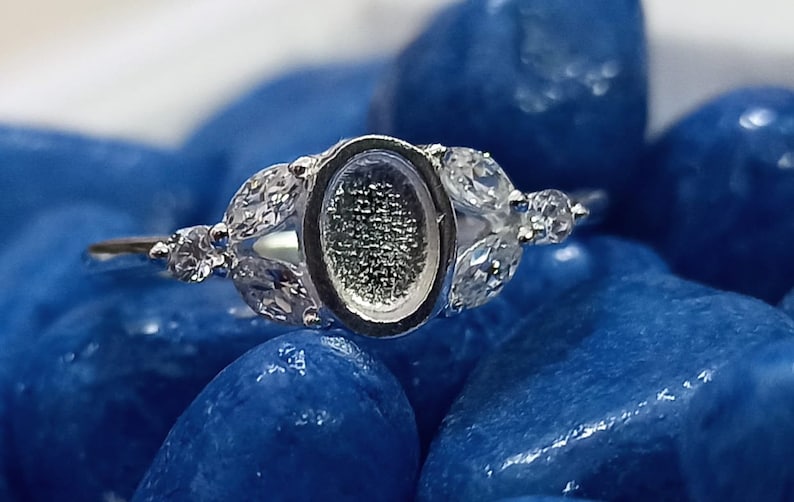 925 Sterling Solid Silver 4x6mm Oval shape Blank Bezel Ring with zircon ,Good For Resin and Ashes Work, Any Color Zircon Available.