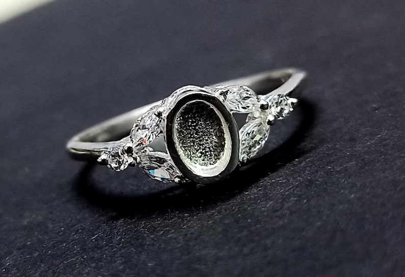 925 Sterling Solid Silver 4x6mm Oval shape Blank Bezel Ring with zircon ,Good For Resin and Ashes Work, Any Color Zircon Available.