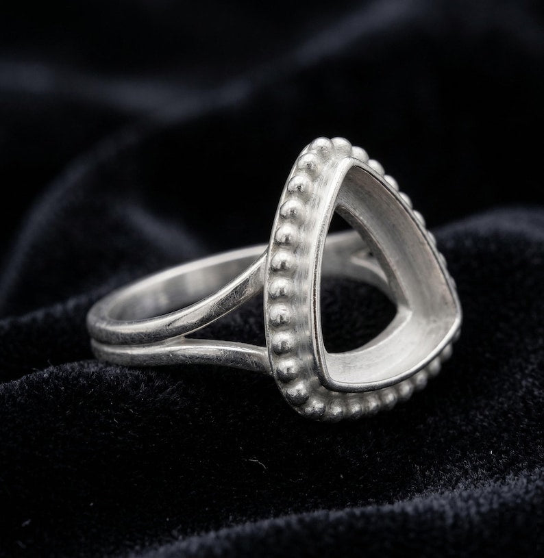 925 Sterling Silver 4mm to 25mm Trillion Blank Bezel Designer Ring DIY Settings Breastmilk/Keepsake, Good for Resin & Ashes Work, Handmade Memorial Ring