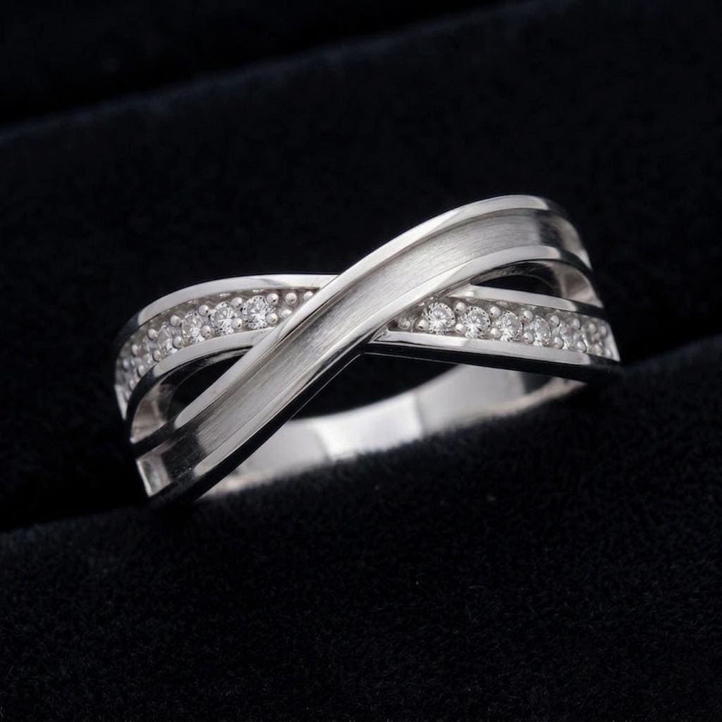 925 Sterling Solid Silver Infinity Ring with Blank Bezel and Zircon Setted, Good for Inlay Resin & Ashes Work, Keepsake Breastmilk DIY Craft