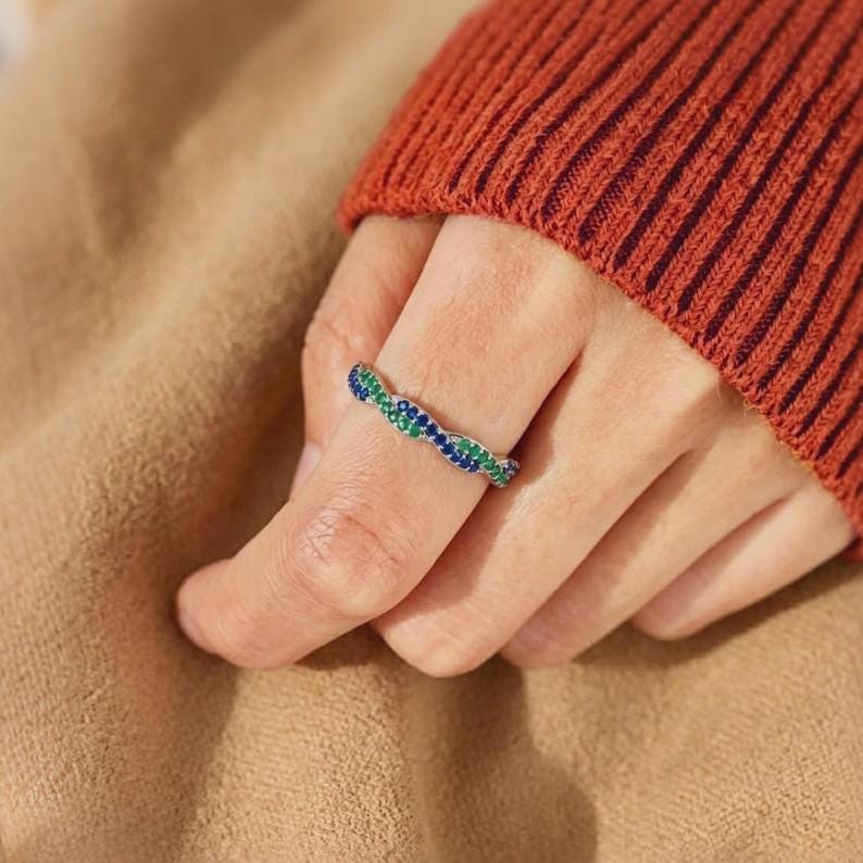 Custom Sterling Silver Wave Birthstone Ring, Personalized Mother Daughter Jewelry, Dainty Mom Jewelry, Christmas gift, Birthday gift